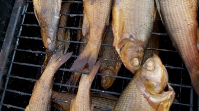 Хариус горячего копчения