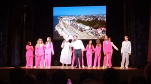 Образцовый художественный ансамбль эстрадной песни Друзья 
солисты Ирина и Юрий Цыганок