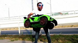 У Эрика украли машину