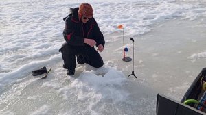 Это озеро издевается надо мной! Рыбалка, тайга, изба.