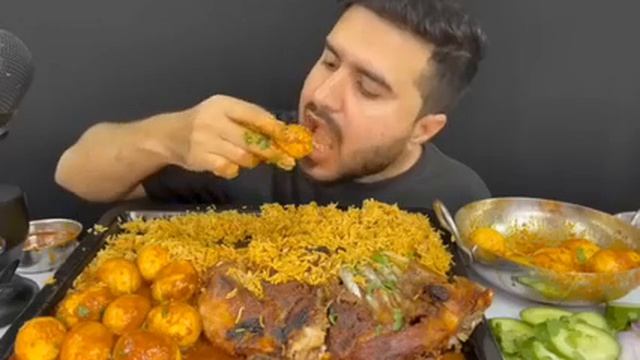 Мукбанг карри , рёбрышки, яйца Еда на камеру