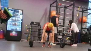 задавило штангой