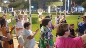 ВЬЕТНАМЦЫ ПОЮТ "КАТЮШУ" И ГИМН РОССИИ 😱КУРОРТНАЯ АТМОСФЕРА НЯЧАНГА ВЕЧЕРОМ 🔥НЯЧАНГ ОНЛАЙН,ВЬЕТНАМ