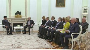 В Кремле прошли переговоры Владимира Путина и президента Индонезии Прабово Субианто.