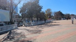 Геленджик. Идём по улице Крымская на пляж Сады морей.mp4