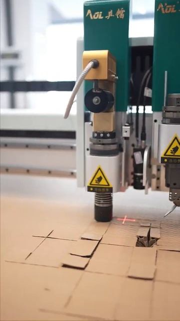 Станок для резки сотового картона для коробов