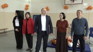 Компания «Дамате» и фонд «Развитие малой родины» передали спортинвентарь в 18-ю гимназию Черкесска