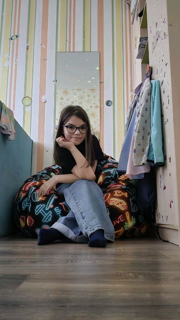 всем привет сегодня вы можете подписыватся и писать наказания