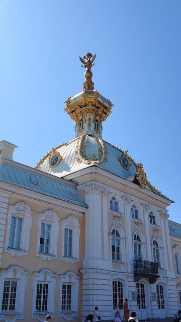 Петродворец. Особая кладовая со стороны Нижнего парка