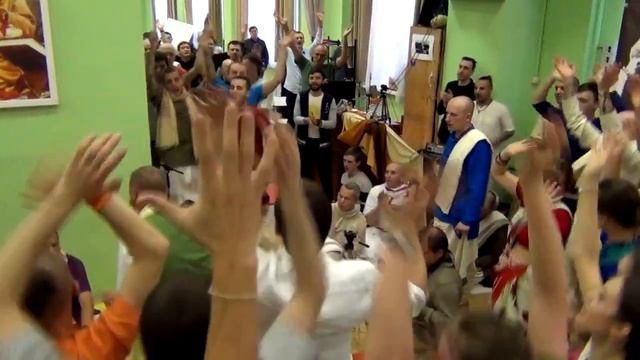 4 - 02 05 17 Киртан в КЦ Гаура
