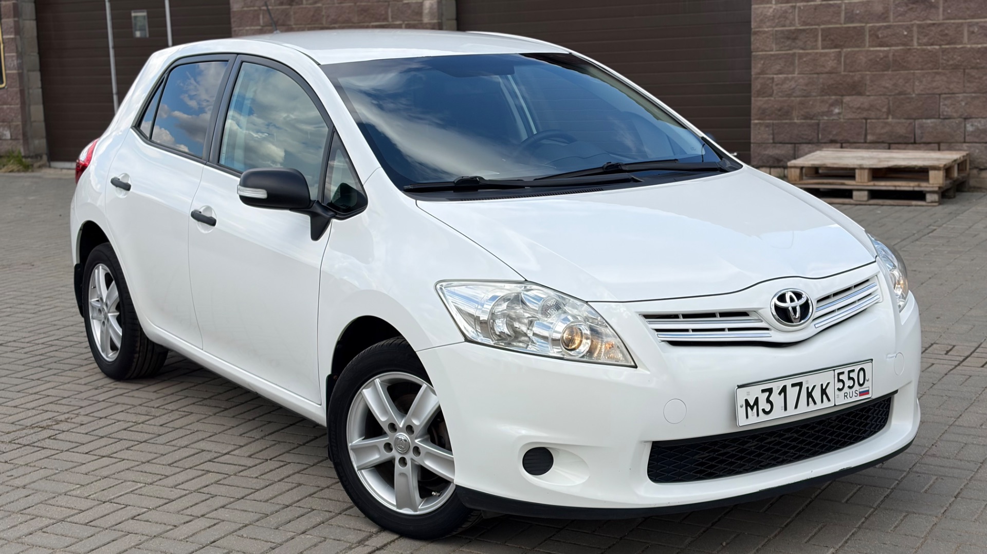 Обзор Toyota Auris
