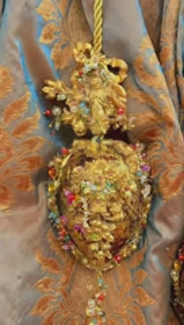 Кисти для штор в стиле Барокко золочение