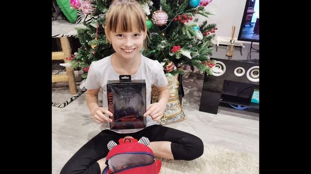 У моей доченьки сегодня день рождения, совсем большая уже 16🤗🙈  сделала для неё видео подарок🤗🌹