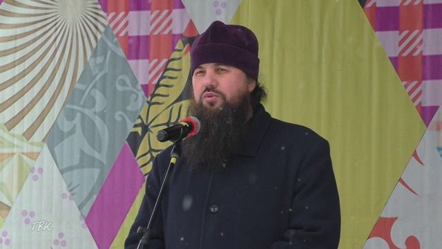 Колпашевцы собрались на площади перед ГДК, чтобы вместе отметить Светлую Пасху