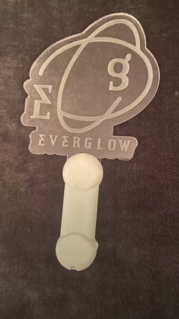 Everglow 에버글로우 Миа и Ирон😭😭😭😭 кому тоже жалко что они больше не с нами #SUPERBEARDESERT