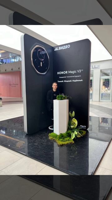 Установка бренд-зоны в торговом центре