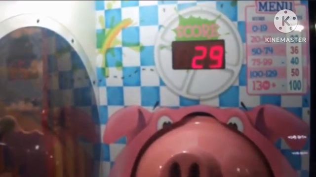 Мисс София играет в игротеке 