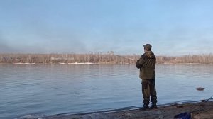Весенний выезд на берег реки с элементами рыбалки.