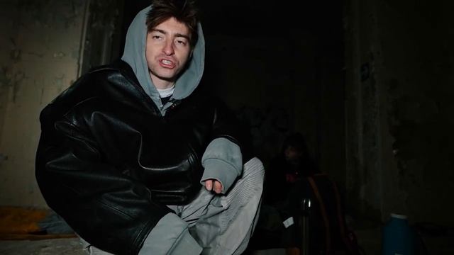 ПУГАЕМ ДРУГА В СТРАШНОЙ ЗАБРОШКЕ ! Пранк Егор Шкред