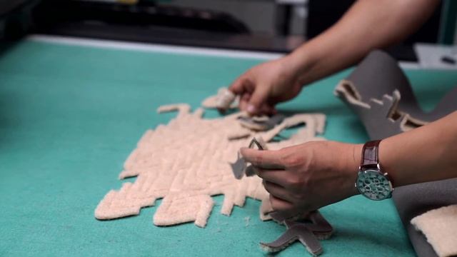 CNC-станок для резки композитных ковровых материалов
