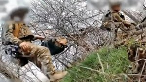 Дрон взорвал украинских солдат после того, как один из них ткнул в него палкой