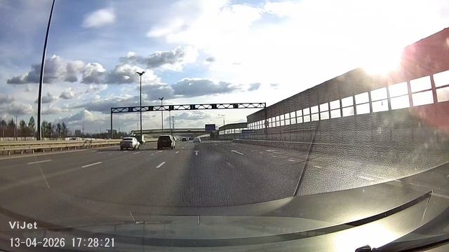 Видеорегистратор SilverStone F1 ViJet - вечер солнце 2