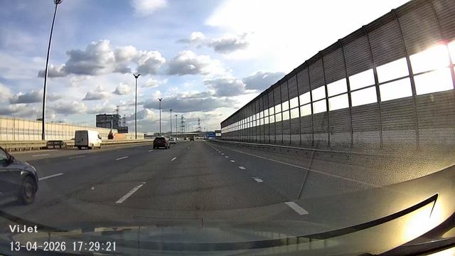 Видеорегистратор SilverStone F1 ViJet - вечер солнце 3