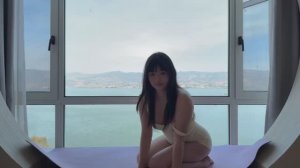 4K • Meditative Fused Yoga Flow _ Stretch _ Peaceful Lakeside Escape with Relaxing Music _ 心を整える