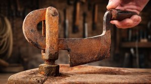 Восстановление старинного ржавого кухонного измельчителя