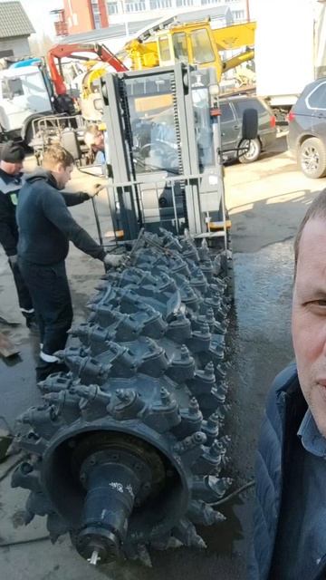 Меняем барабан на Фрезе XCMG