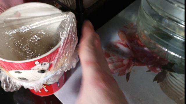 Пекарь ещё тот.