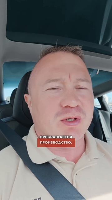 Tesla будет делать роботов вместо машин. Хотели бы себе домашнего помощника?