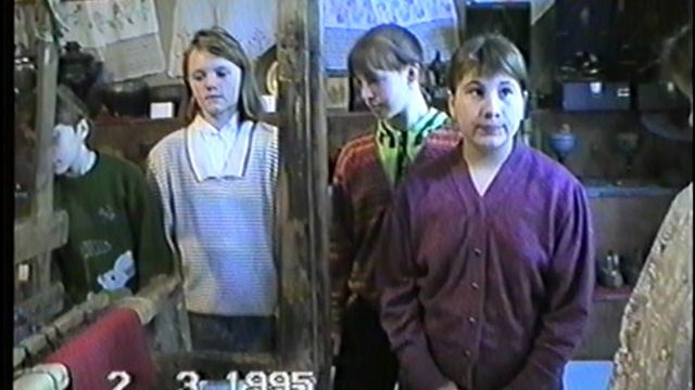 русский стиль одежды Поспелиха 1995г