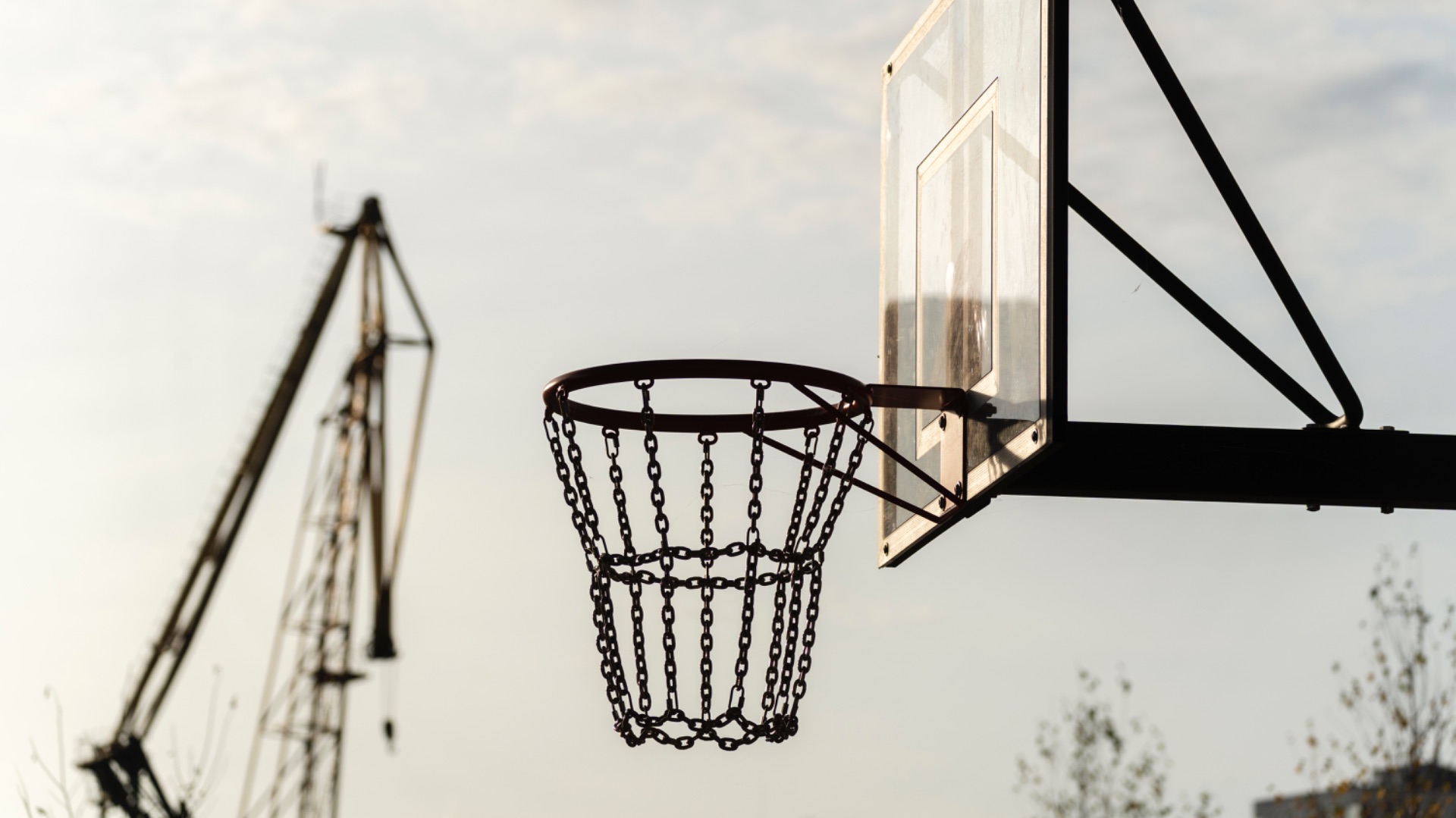 Абсолютное переосмысление. Превращение пространства под мостом в культурно-спортивный кластер