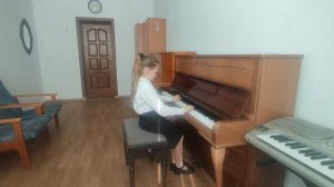 Воронова Алина ДШИ № 20, Ижморский МО. 2. В. Коровицын. Вариации "Мужичок с гармошкой"