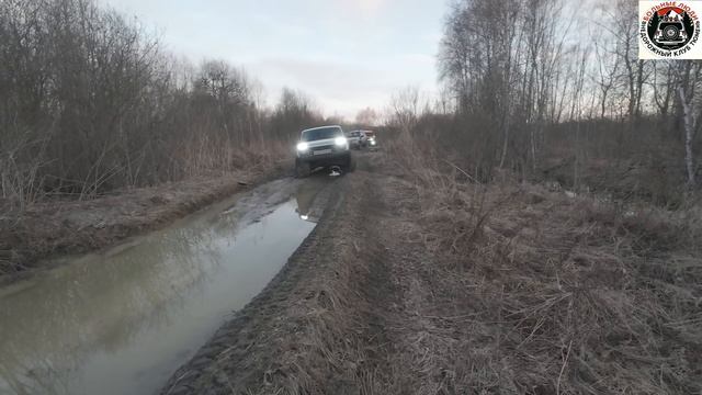 Вечерний внедорожный выезд по узкоколейке на Нивах 21213, Шевроле,  Танк 300 и КИА Сор