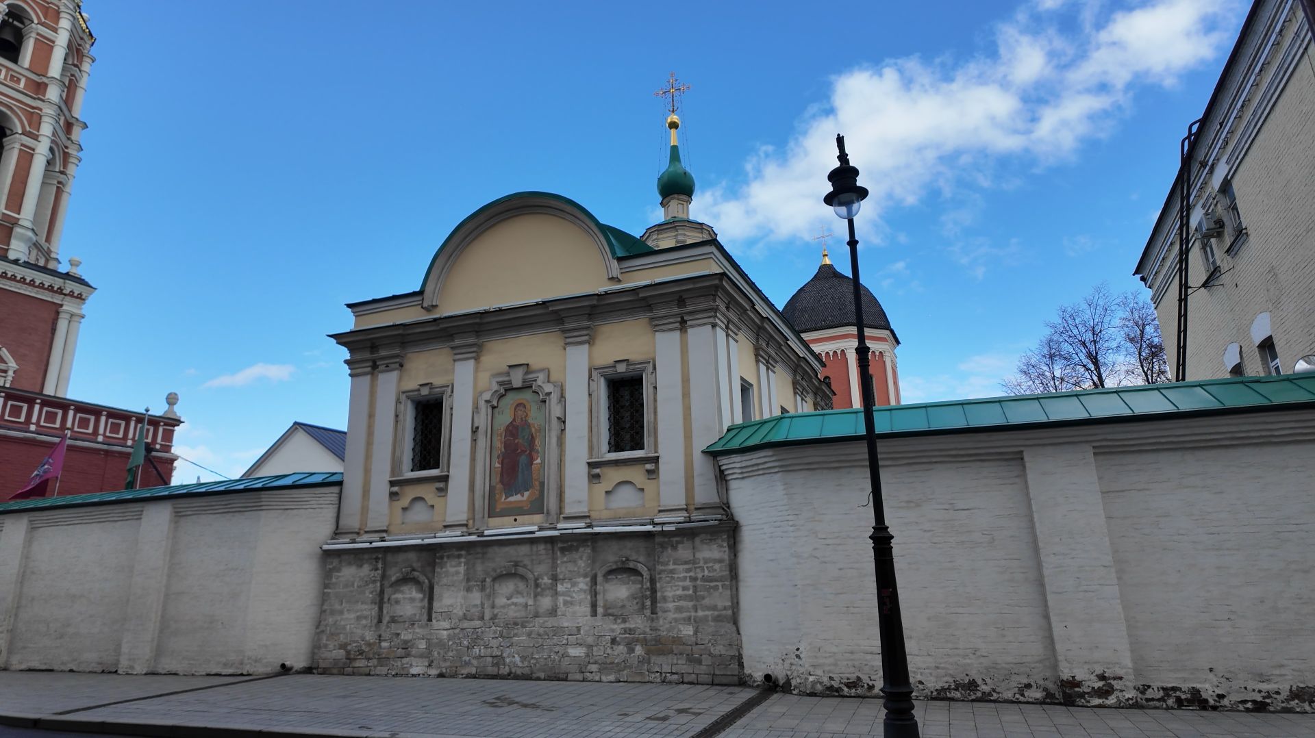 Церковь Иконы Божией Матери Толгская в Высокопетровском монастыре