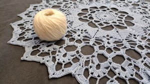 Большая салфетка / как мотаю клубки /продвигаю джемпер