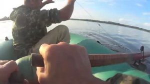 СО СЛАВОЙ ПРОВЕРИЛИ КРУПНЫЕ СЕТИ!ПО ЦЕНТРУ ОЗЕРА!ГОВОРИТ НЕ ВИДЕЛ СТОЛЬКО ВЯЛЕНОЙ РЫБЫ НА ЧЕРДАКЕ!!!