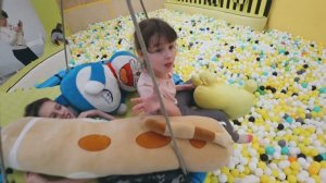 Пицца и игровая в новусе