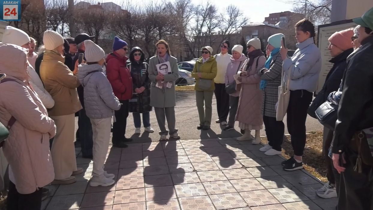 История в архитектуре. Дела, оставшиеся на века: Абакан посвятил экскурсию Геннадию Вяткину