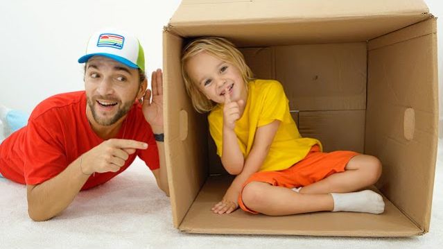 Прятки Криса в одном цвете!