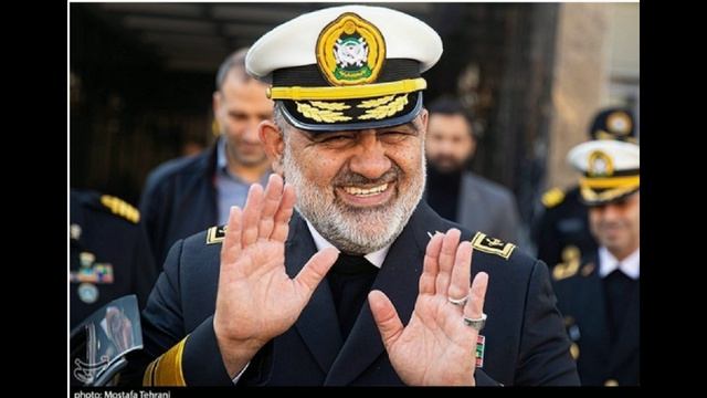 Иранские чиновники смеются над США.