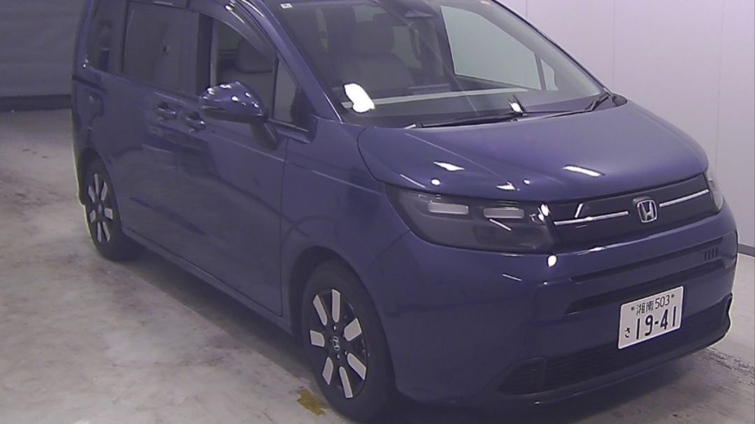 Honda Freed 2025г, бюджет 1,8млн руб