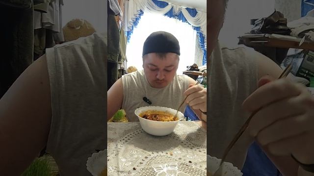 Мукбанг: Том Ям лапша с креветками и осьминогом