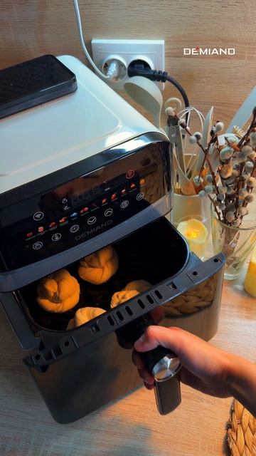 Слоеные булочки с творогом