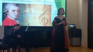 Моцарт ''Когда Луиза Сжигает письма своего неверного возлюбленного'' -поёт Виктория Капустян