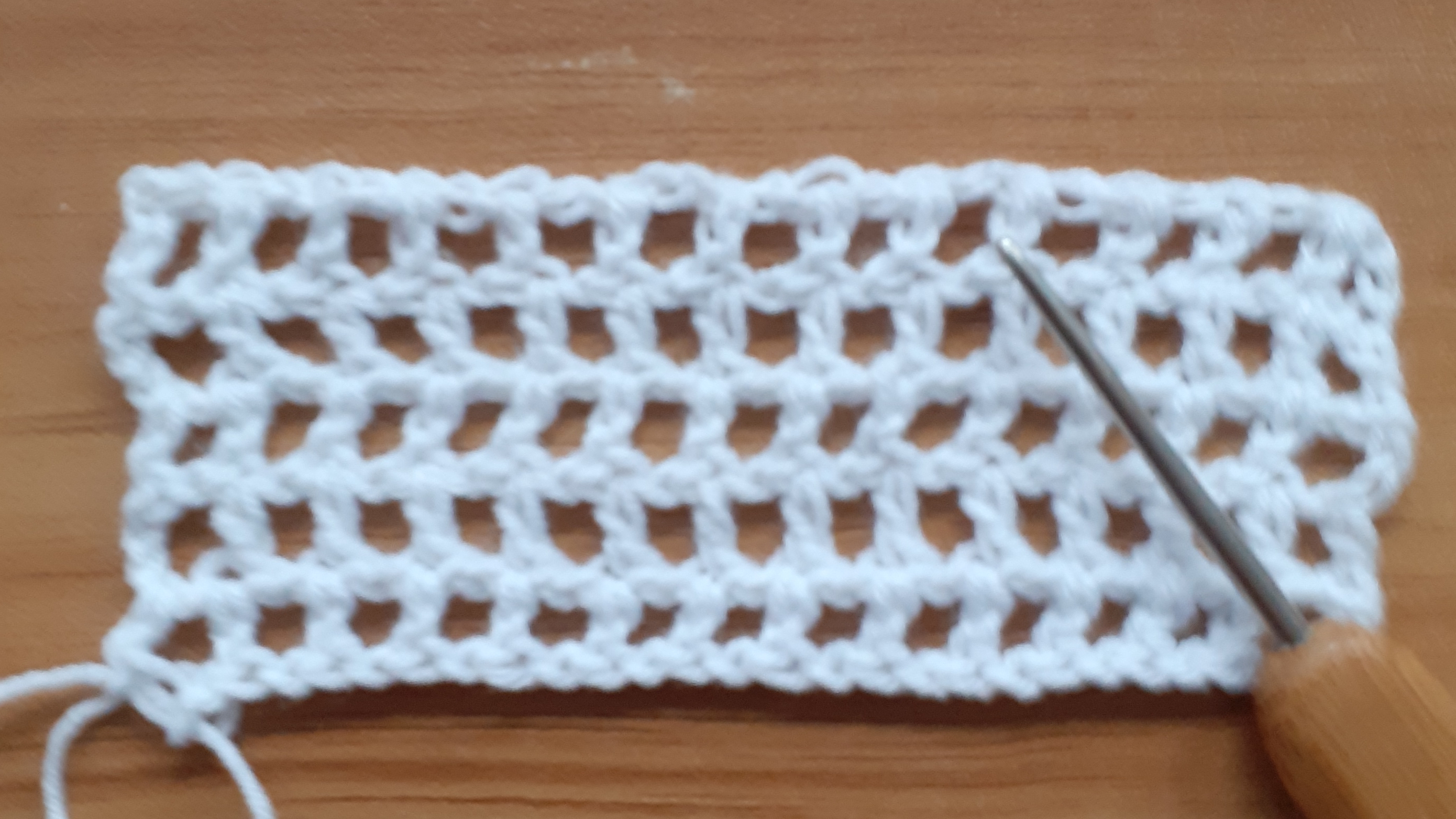 Узор сеточка крючком.