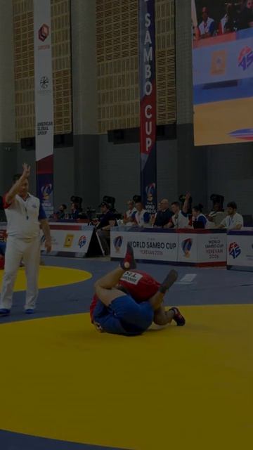 A throw over the back from the knees performed by Annageldi ANNASAHEDOV (TKM) ⚡️