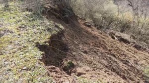 Ополозни в горном месности в Дагестане, после дождя вгорах много ополозни